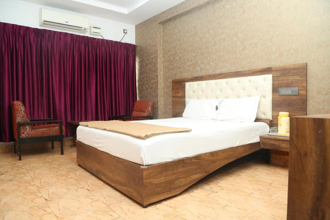 Konark Lodge Visakhapatnam Buitenkant foto