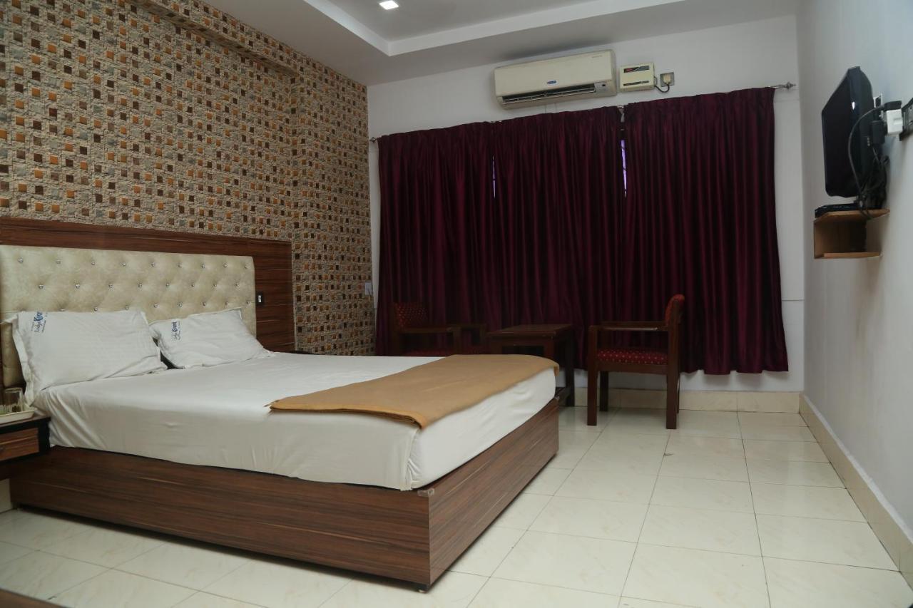 Konark Lodge Visakhapatnam Buitenkant foto